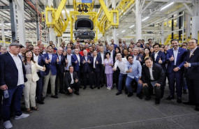 ep byd alcanza un nuevo hito logrando 14 millones de vehiculos enchufables configurados en todo el