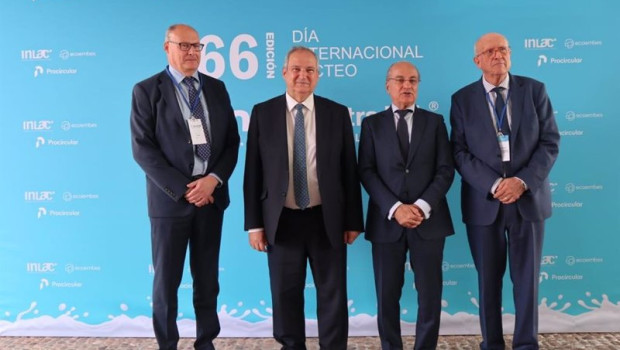 ep el ministro de industria y turismo jordi hereu en la celebracion del dia del lacteo de fenil
