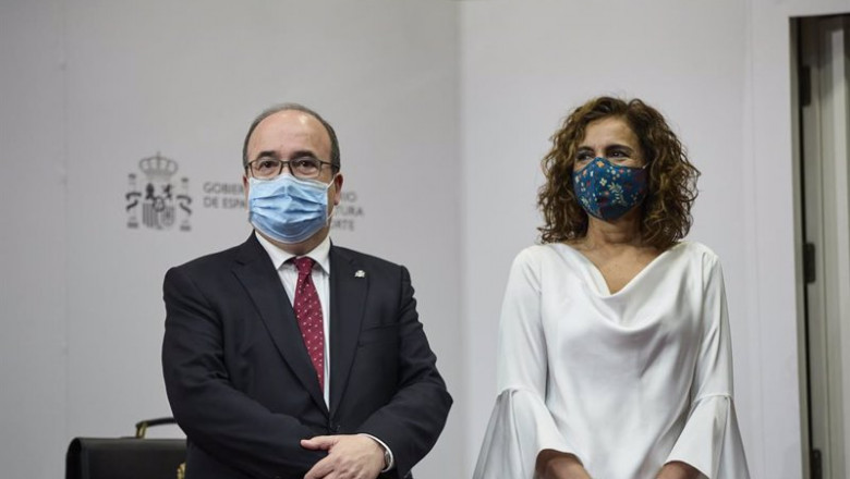 ep el nuevo ministro de cultura y deportes miquel iceta y la ministra de hacienda y funcion publica ep el nuevo ministro de cultura y deportes miquel iceta y la ministra de hacienda y funcion publica