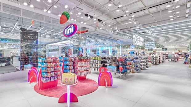 ep espacio de fini golosina en tienda de lefties