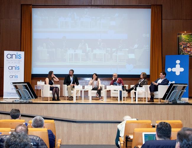 Foto mesa redonda sobre bulos | ANIS ep foto mesa redondabulos
