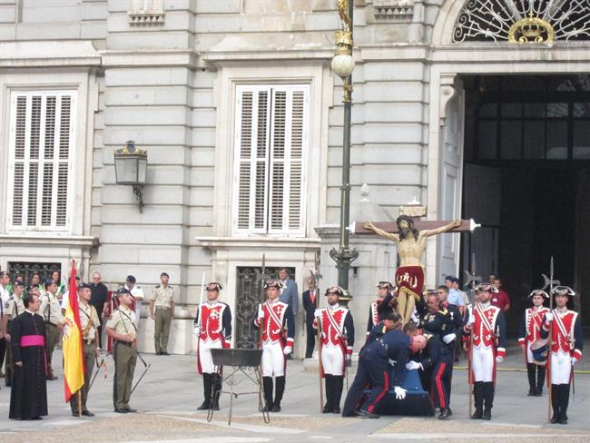 Homenaje A La Bandera De Los 14 Países Cuyos Militares Participan En La JMJ | EUROPA PRESS ep homenajela banderalos 14 paises cuyos militares participanla jmj