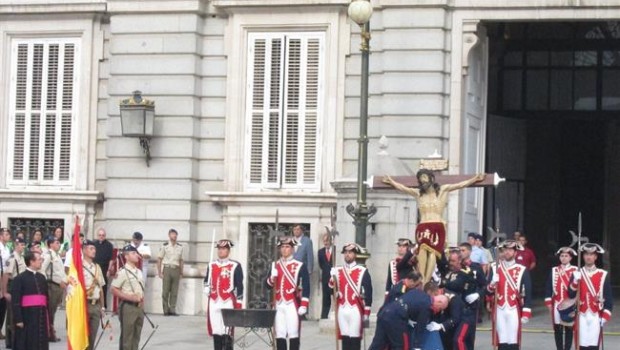 ep homenajela banderalos 14 paises cuyos militares participanla jmj