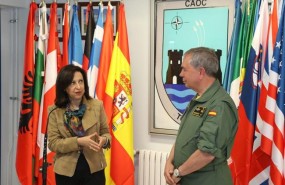 ep la ministradefensa margarita robles durantevisitacaoc