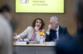 ep la vicepresidenta primera y ministra de hacienda maria jesus montero y el ministro de politica
