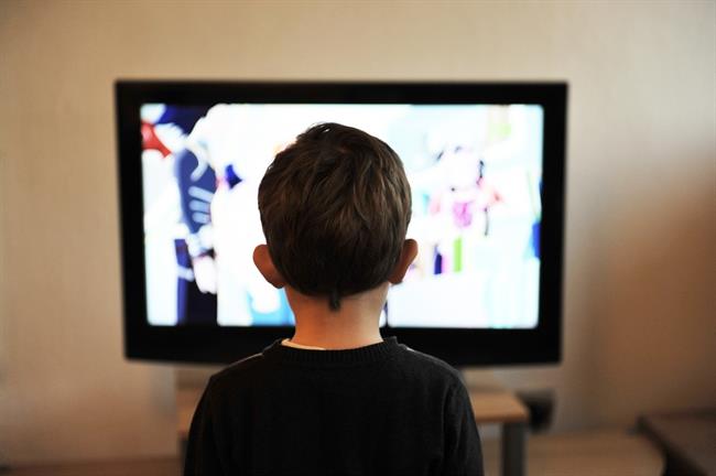 Niño viendo la televisión | PIXABAY ep nino viendotelevision