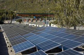 ep placas solares en un peaje de abertis