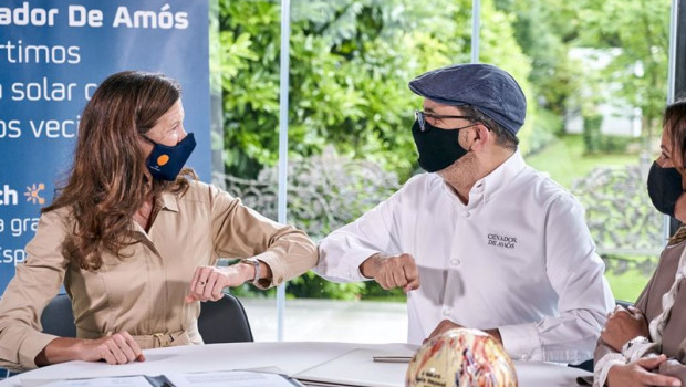 ep repsol y el cenador de amos lanzan la primera comunidad solar del sector gastronomico