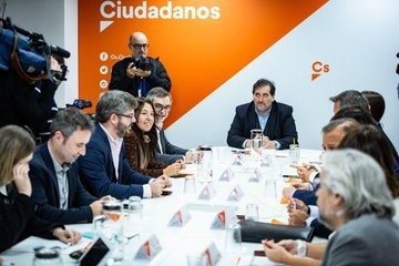 ep reunion de la comision gestora de ciudadanos con manuel garcia bofill presidiendo