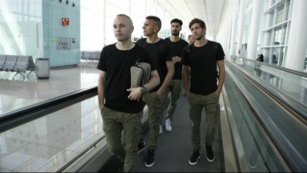 ep andres iniesta sergi roberto barcelona aeropuerto