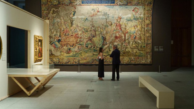 ep archivo   algunas piezas de la exposicion durante la inauguracion de la exposicion temporal