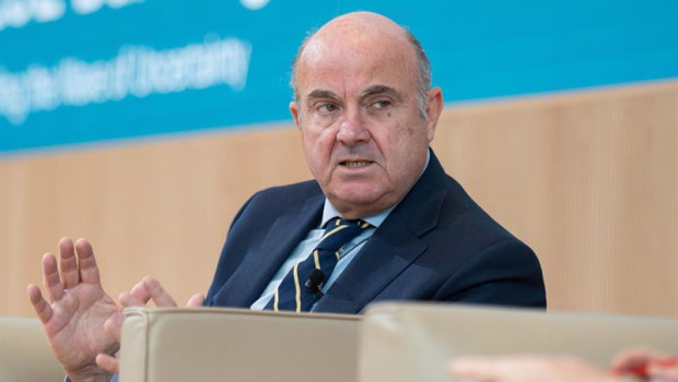 ep archivo   el vicepresidente del banco central europeo luis de guindos interviene durante la