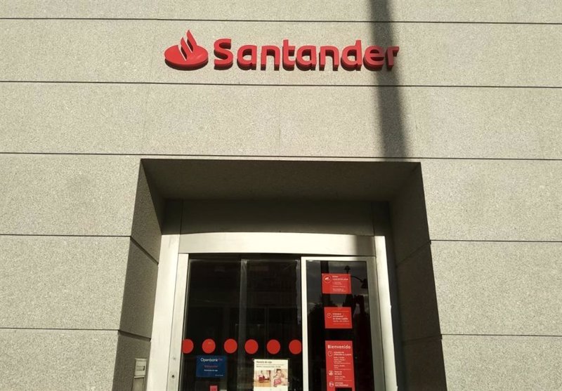 Santander se suma al Black Friday con promociones en tarjetas, préstamos y renting