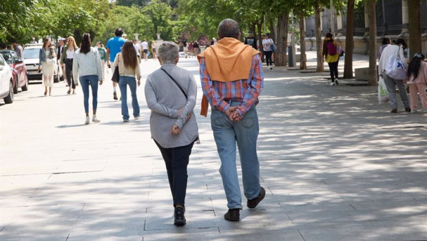 ep archivo   la edad media de la poblacion activa en espana ha aumentado en mas de cuatro anos desde