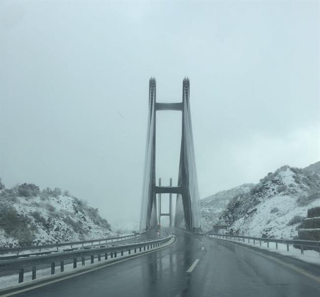 Autopista del Huerna, nieve, temporal, invierno | EUROPA PRESS ep autopistahuerna nieve temporal invierno