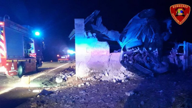 ep bomberos de la dpz intervienen en un accidente de trafico en la n-122 a la altura de tarazona