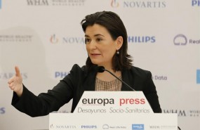 ep carmen monton participadesayuno socio-sanitarioeuropa press 20180615154107