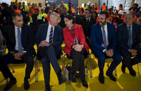 ep el consejero delegado de saint gobain jean-luc gardaz 2i la ministra de trabajo en funciones