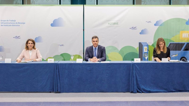El Gobierno constituye el Grupo de Trabajo de Recarga del Vehículo Eléctrico en la Feria GENERA 2022 | Alejandro Martínez Vélez - Europa Press ep el gobierno constituye el grupo de trabajo de recarga del vehiculo electrico en la feria genera