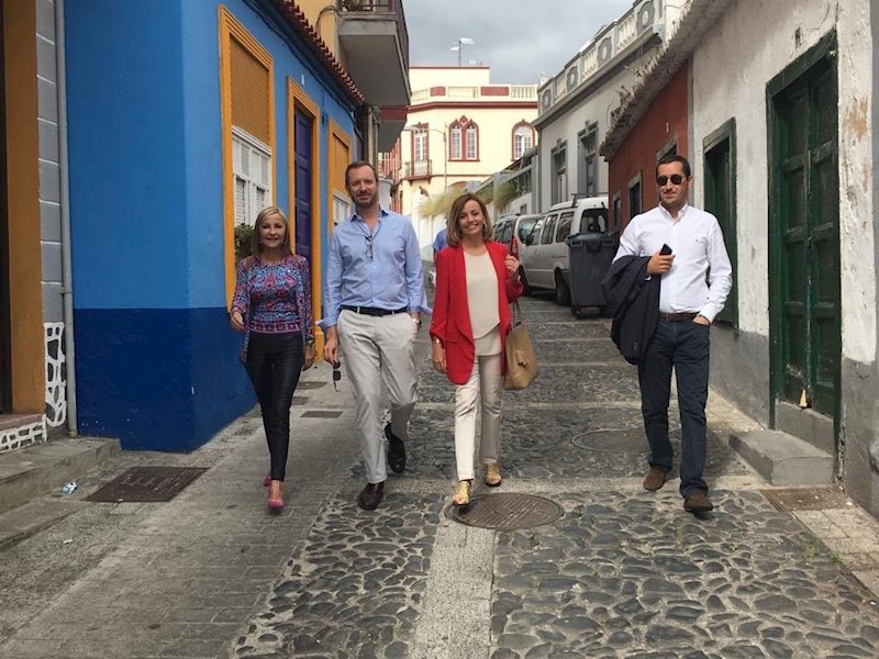 ep el portavoz del pp en le senado javier maroto en un paseo por la palma