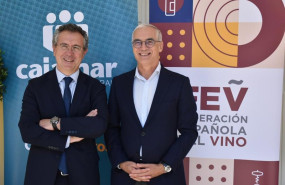 ep el presidente de cajamar eduardo baamonde y el director general de la federacion espanola del