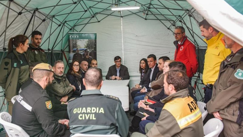 ep el presidente de la generalitat salvador illa durante su visita al centro de comando