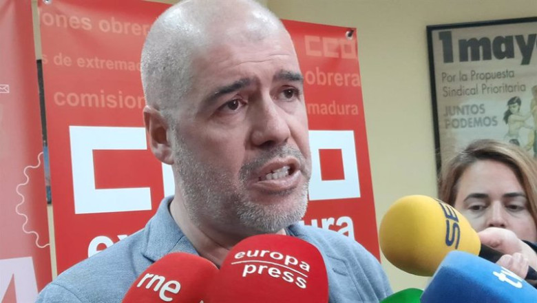 El secretario confederal de CCOO, Unai Sordo, atiende a los medios en BAdajoz | EUROPA PRESS ep el secretario confederal de ccoo unai sordo atiende a los medios en badajoz 20240522134203