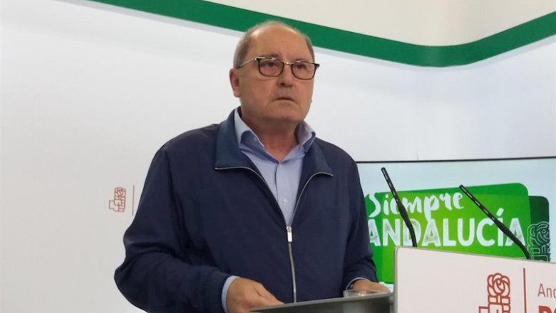 ep el secretario de organizacion del psoe-a juan cornejo en rueda de prensa