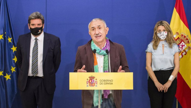 ep el secretario general de ugt pepe alvarez interviene durante la firma del v acuerdo social en
