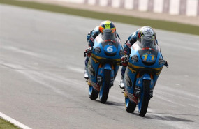 ep los pilotos de moto3 ryusei yamanaka izquierda y sergio garcia dols derecha del estrella galicia