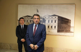 ep los portavoces del pnv en el senado y el congreso jokin bildarratzi y aitor esteban d ofrecen