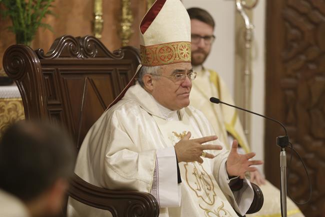 El obispo de Córdoba, Demetrio Fernández durante una misa en la Catedral | EUROPA PRESS/DIÓCESIS DE CÓRDOBA - Archivo ep obispocordoba demetrio fernandez durantemisala catedral