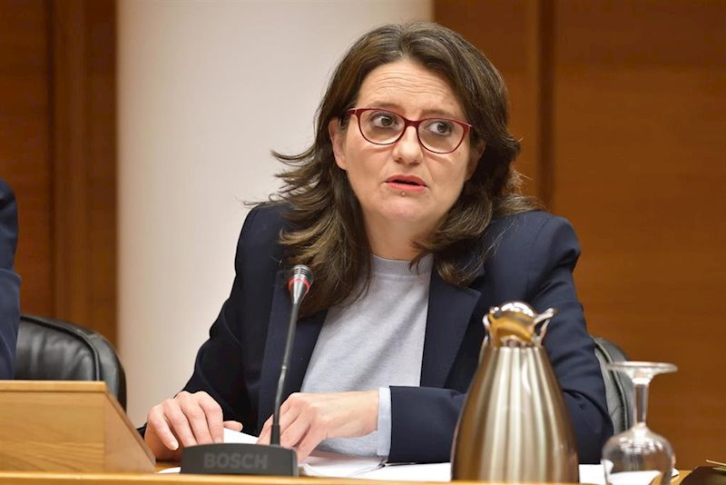 ep oltra comparece en una comision en les corts en imagen de archivo