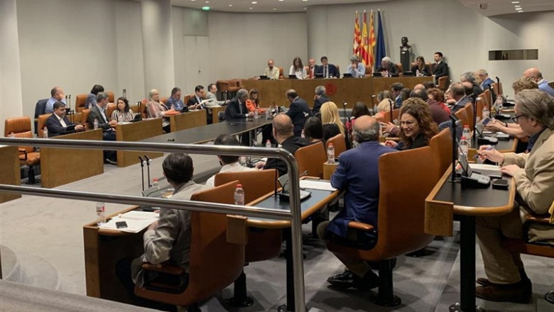 Pleno de la Diputación de Barcelona en una imagen de archivo | EUROPA PRESS - Archivo ep plenola diputacionbarcelonauna imagenarchivo