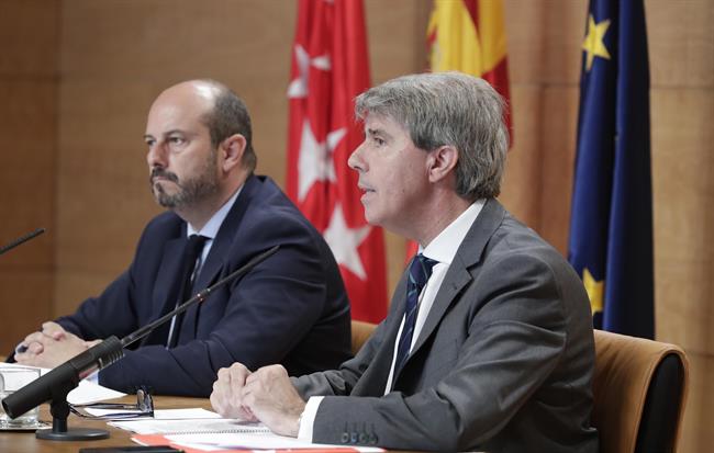 El presidente de la Comunidad, Ángel Garrido, y el portavoz, Pedro Rollán | COMUNIDAD DE MADRID ep presidentela comunidad angel garrido yportavoz pedro rollan