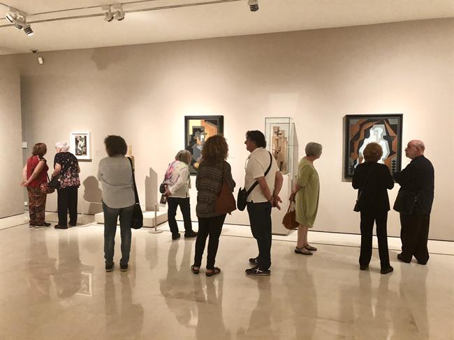 Público visitante la exposición sobre cubismo en Museo Thyssen | EUROPA PRESS/MUSEO THYSSEN ep publico visitanteexposicioncubismomuseo thyssen