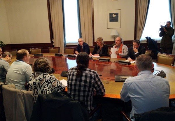 Reunión de diputados del PSOE con el comité de empresa de la planta de Alcoa en San Ciprián en el Congreso | PSOE CONGRESO ep reunion de diputados del psoe con el comite de empresa de la planta de alcoa en san ciprian en el