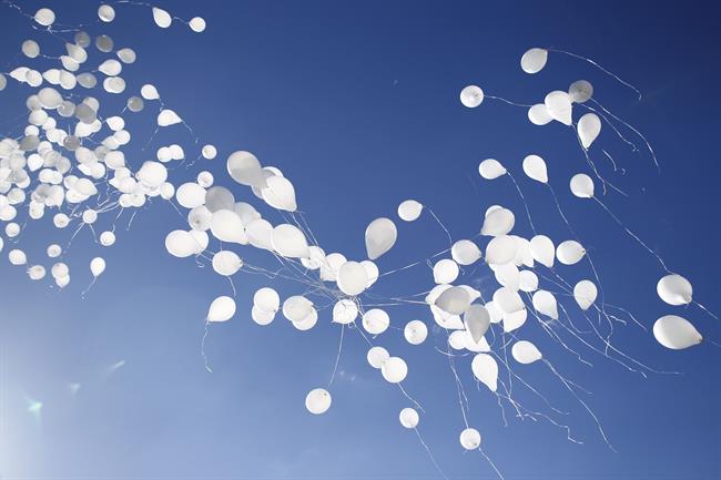 Suelta de globos en el Bosque de los ausentes por el 11M | EUROPA PRESS ep sueltaglobosbosquelos ausentes11m